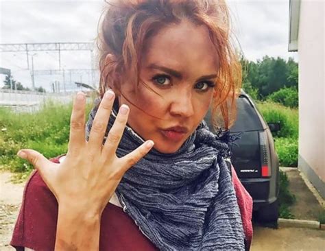 У певицы также есть старший брат максим, с которым у нее всегда была особая связь. Певица Максим (Марина Абросимова): биография, сколько лет ...