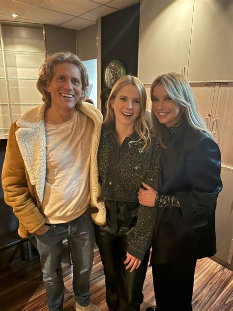 Noa Vahle Deelt Backstagefoto Met Linda De Mol En Sander Vahle Linda Nl