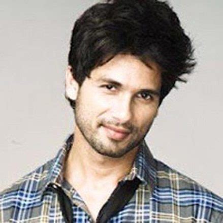 Shahid Kapoor Wiki Biography Height Weight Age Girlfriends Affairs