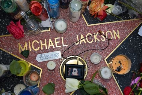 D C S De Michael Jackson Les Fans Veulent Des Explications