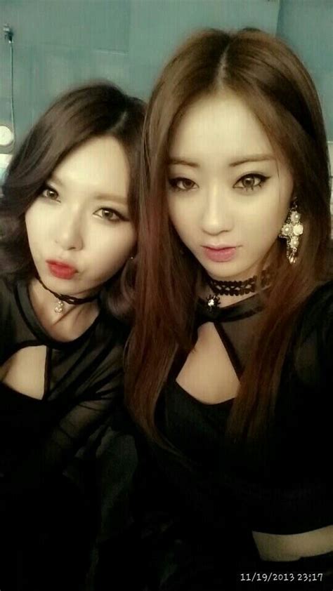 Hyemi And Kyungri Nine Muses Kpop Girls Muse Kpop