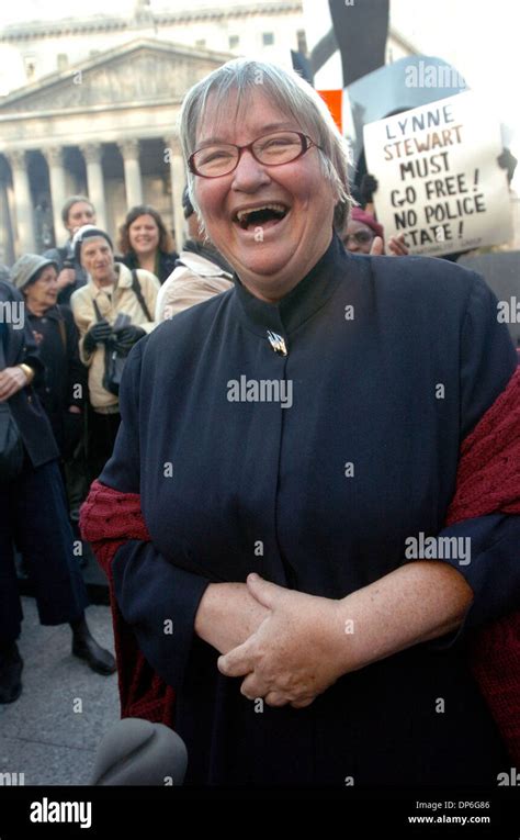 Oct 16 2006 Manhattan Ny Usa Human Rights Attorney Lynne Stewart Is Sentenced To 28 Months