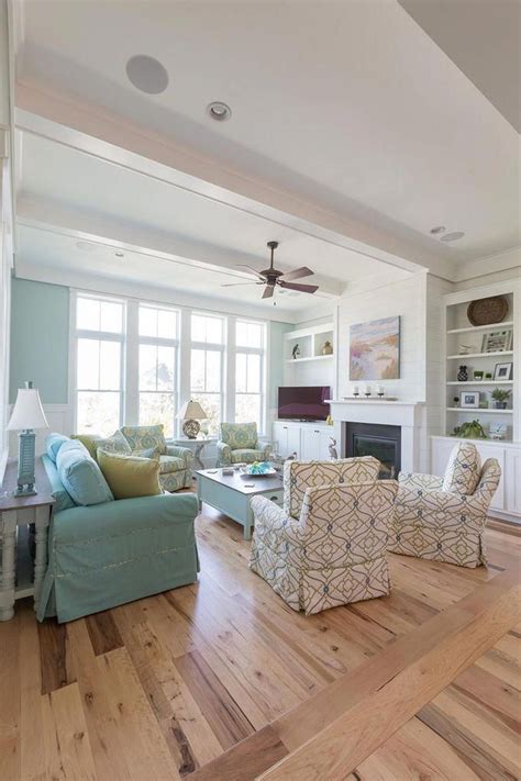 Stunning Coastal Living Room Decoration Ideas 29 Homyhomee