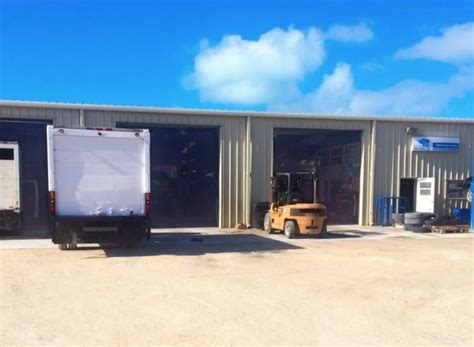 Maybe you would like to learn more about one of these? Auto Repair Shop Design & Mechanic Garage Plans | General ...