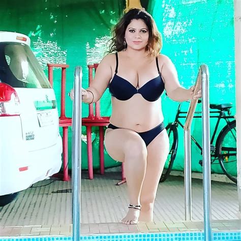 Sapna Bhabhi Aka Sapna Sappu Stuns Fans With Her Bold And Hot Photos
