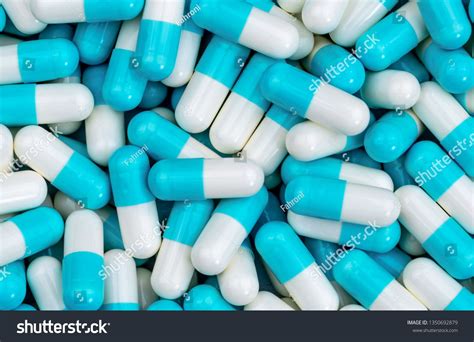 what kind of pill is a blue and white capsule margaret greene kapsels