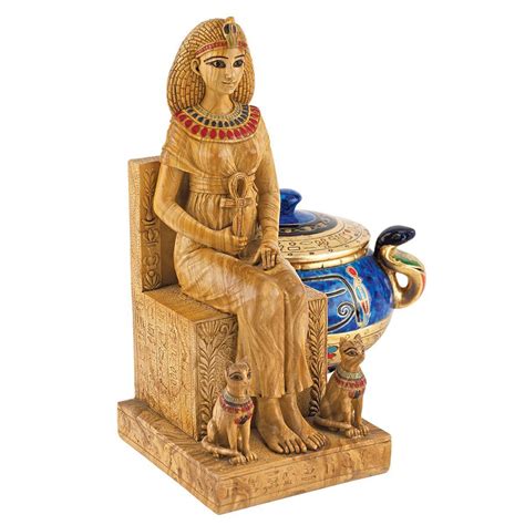 A Modern Remake Of Classic Ancient Egyptian Statue Of Queen Cleopatra Ancient Egyptian Statues