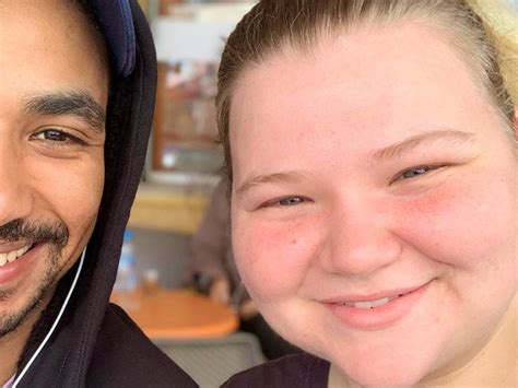 90 day fiance star nicole nafziger loving being with azan tefou and never wants to leave
