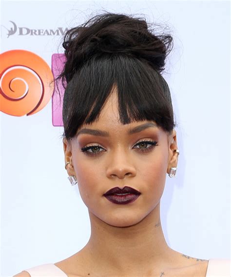 Rihannas 38 Best Hairstyles And Haircuts Timeline