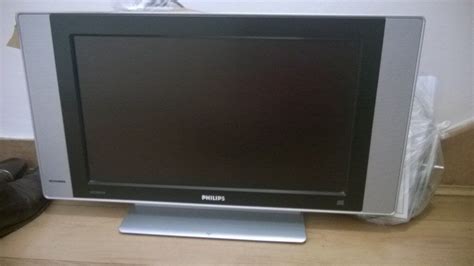 Philips Widescreen Flat 23 Lcd Tv Hd Ready With Remote Reduced Price
