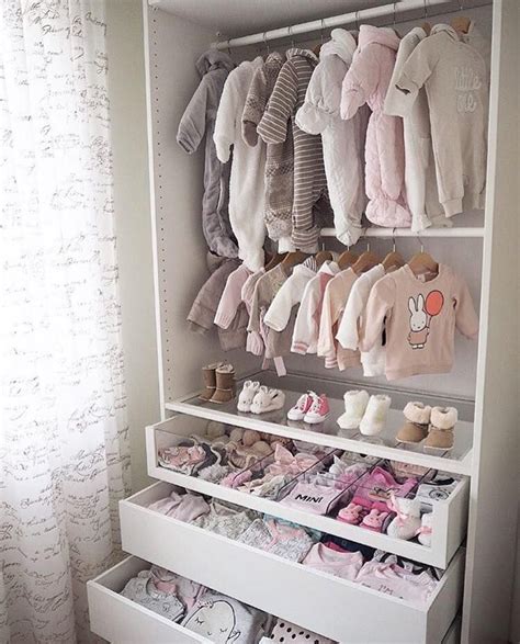 Vom kinderbett oder babybett, über den kleiderschrank bis zum schreibtisch für das kinderzimmer: So cute! From Pax from IKEA. #baby #clothes #babyclothes # ...