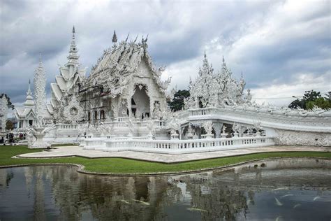 The Famous White Temple in Chiang Rai: Beautiful? or ...
