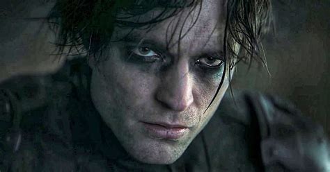The Batman Robert Pattinson Wants Bruce Waynes Multiple Love