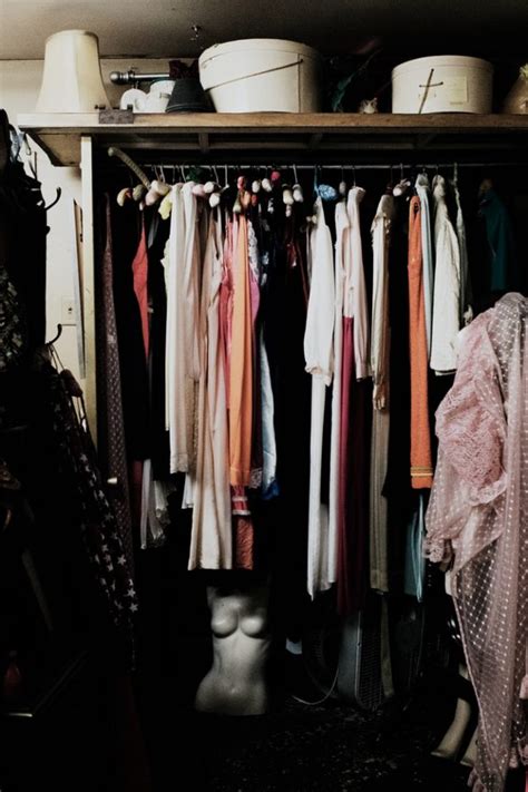 4 Tips For Designing A Luxurious Closet