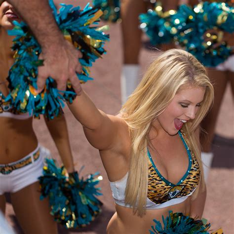 Jacksonville Jaguars Roar Cheerleader A Photo On Flickriver