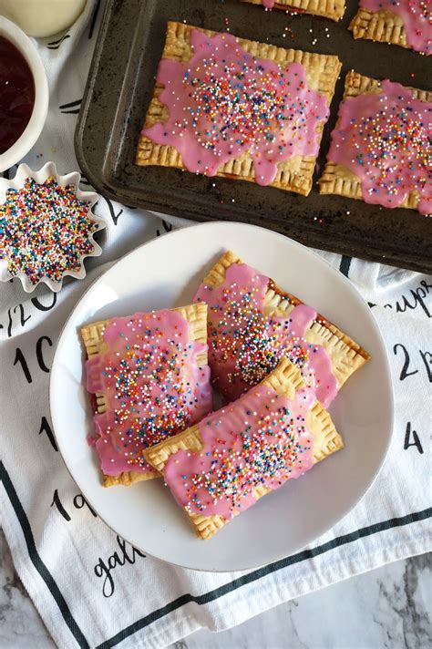 Vegan recipes that are tailored to people who are transitioning to a plant based, vegan diet. vegan strawberry pop tarts {5 ingredients!} | The Baking ...