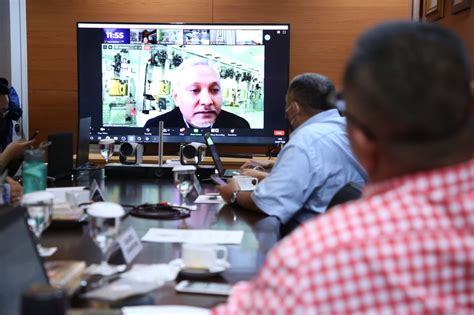 Disisi lain, inovasi yang berkembang di masyarakat terdapat berbagai macam salah satunya ialah penggunaan teknologi dalam berbagai kehidupan. Kementerian Pendayagunaan Aparatur Negara dan Reformasi ...