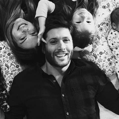 Découvrez La Première Photo Des Jumeaux De Jensen Ackles Et Danneel Harris E Online France