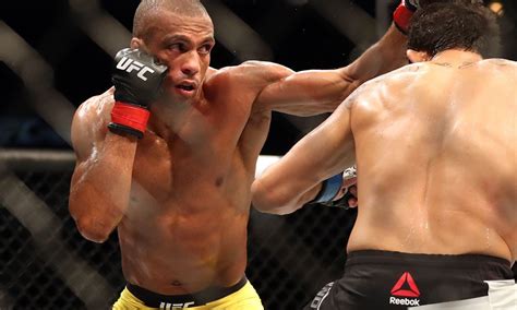 Brazilian muay thai expert edson barboza has his own business to take care of this weekend when it could be argued, then, that barboza has seen the best of both men: Edson Barboza: Give me Khabib Nurmagomedov or UFC title shot