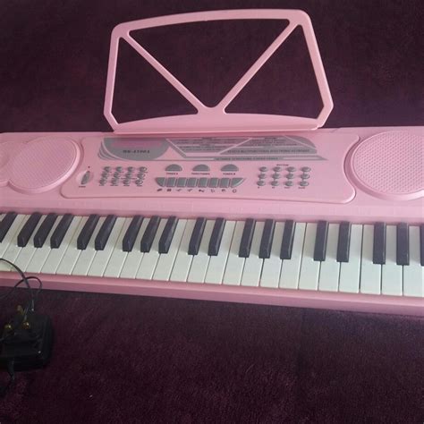 Acoustic Solutions Pink Mk 4100a Keyboard In Ws10 Sandwell For £1500