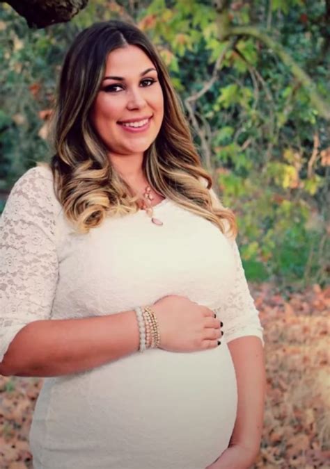 mom grows second pair of breasts or pitties during pregnancy