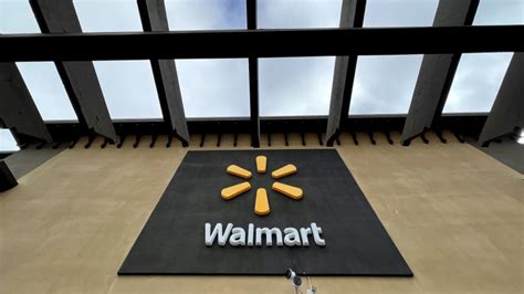 Atlanta Police Shoot Armed Shoplifter Dead At Walmart On Christmas Eve