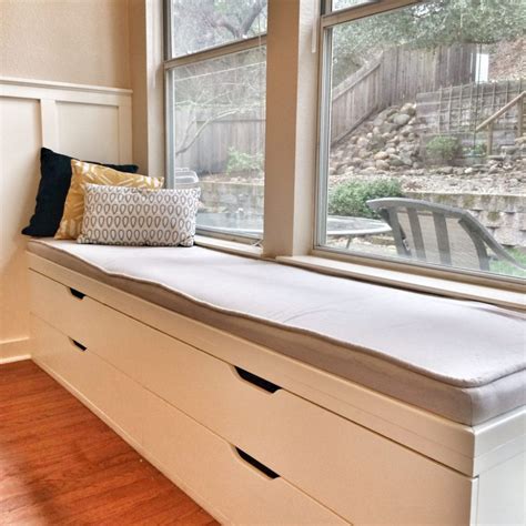 Initially, i really wanted a window bench with drawers, but we had an incident, you can read more this is the space where we're building the window bench. Diy Bedroom Storage Bench Seat | Storage bench bedroom ...