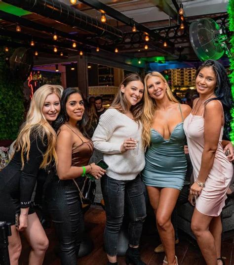 13 Best Clubs Fort Lauderdale And Dance Spots To Bust A Move Or Two Hello Bombshell