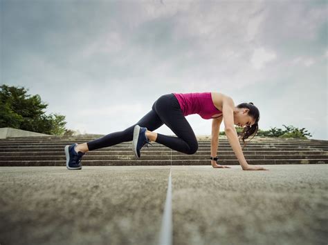 And you are gonna alternate legs. Mountain Climber Esercizio: come si esegue? | La Scienza ...