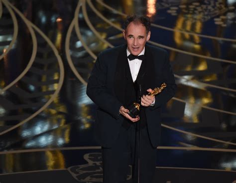 Oscars 2016 Mark Rylance Wins Best Supporting Actor Praises Tom Hanks