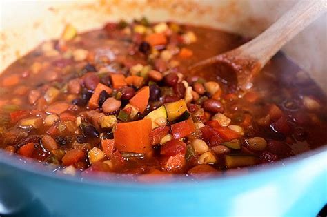 In a large pot, heat the oil over medium heat. Veggie Chili | The Pioneer Woman Cooks! | Bloglovin'
