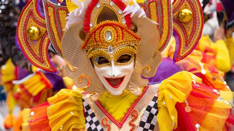 15 Trend Terbaru Queen Masskara Festival Costume For Pageant Keep Me