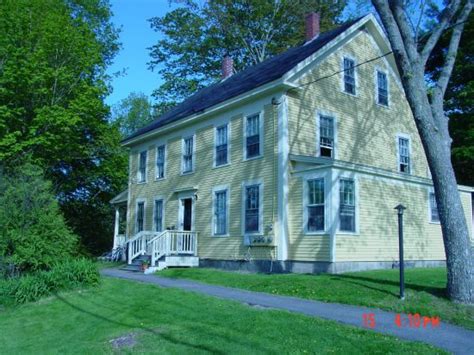 Located in durham nh on the banks of oyster river with access to great bay and the ocean in a quiet setting. Madbury Woods | Durham, New Hampshire