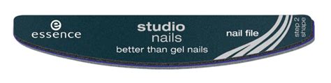 The finish is also a bit thicker and glossier than shellac. Essence "Studio Nails - better than gel nails"