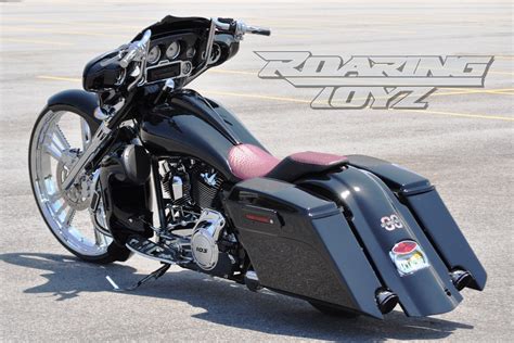 Roaring Toyz Custom 2012 Harley Davidson Street Glide 30in. | Roaring Toyz
