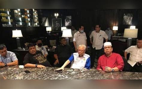 Before entering parliament in 2004, ismail sabri served as chairman of the national sports complex.4. Ismail Sabri / Ismail Sabri Malaysians Must Still Comply ...