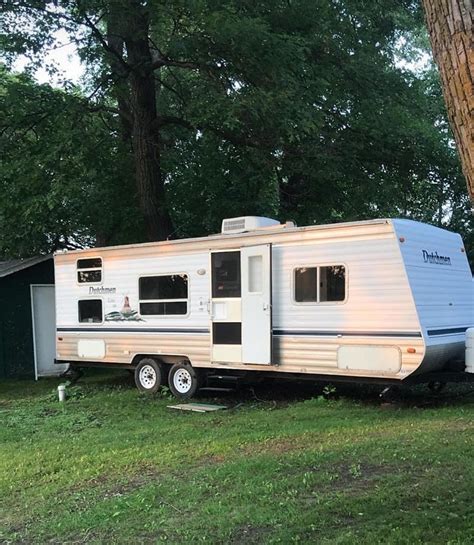 Tour This Budget Friendly Farmhouse Camper Vintage Camper Camper