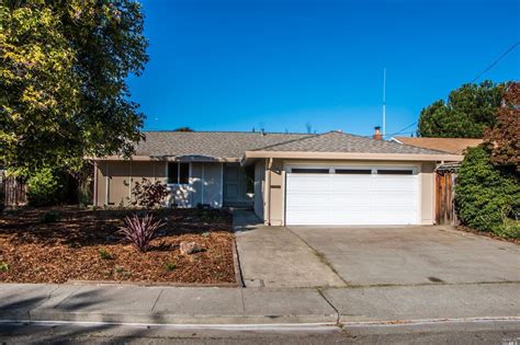 356 Lily St Fairfield Ca 94533 Mls 21626064 Redfin