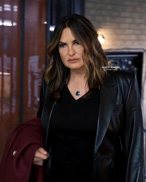 Olivia Benson Screencaps Oliviabensonscreencaps Instagram Photos And Videos Olivia