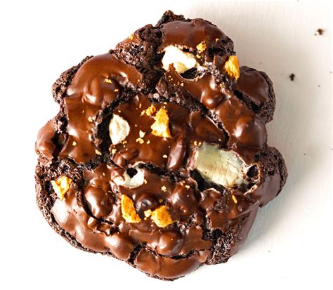 Flourless Chocolate Smore Cookies
