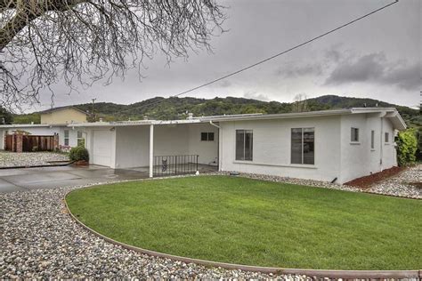 205 Labrea Way San Rafael Ca 94903 Mls 21604293 Coldwell Banker