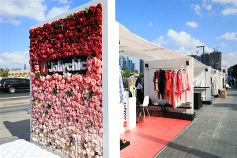 Jollychic Pop Up Store At Dubai Fashion Days Showcases Upcoming
