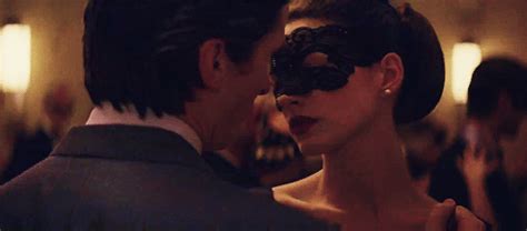 The Dark Knight Rises Sexiest Movie Kiss S Popsugar Love And Sex