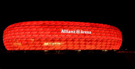 Allianz arena, munich, germany, stadium, architecture, red, city. File:Illuminated Allianz Arena4.JPG - Wikimedia Commons