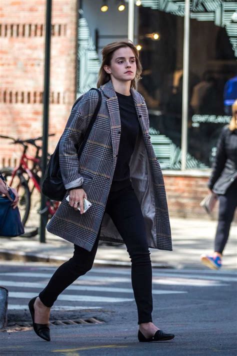 Emma Watson Relaxed Street Style Emma Watson Style Emma Watson