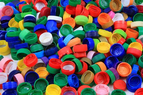 50 Plastic Bottle Caps Lids Water Soda Gatorade Misc Lot Etsy Plastic Bottle Caps Plastic