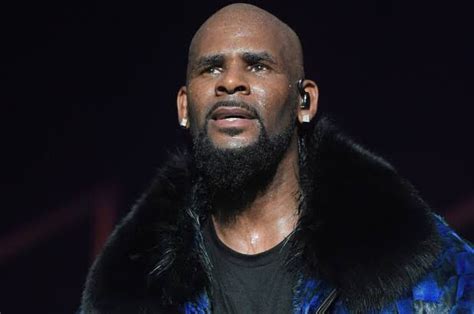 New R Kelly Sex Tape Leaked Graphic Photos Inside