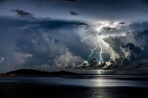 10 Most Epic Thunder See Extraordinary Pictures