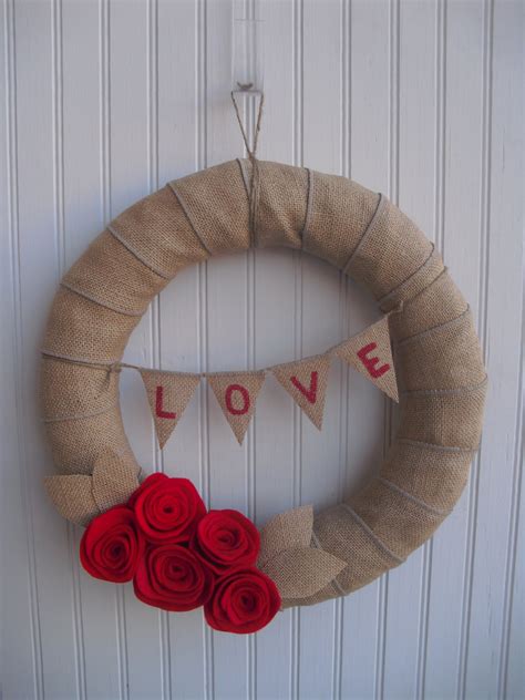 19 Outstanding Handmade Valentines Wreaths
