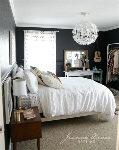 Get inspired for a teen bedroom makeover with these stylish and sophisticated looks from top is it just us, or do today's teens seem to be a whole lot trendier when it comes to home style and design? Amazing Teen Girl's Bedroom Makeover - Decoholic